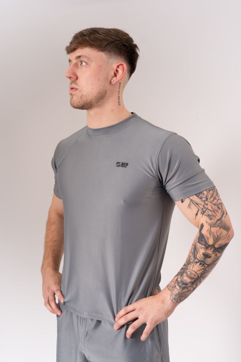 REP gym top on male model – gym tops mens, reps uk clothing, represent t shirt