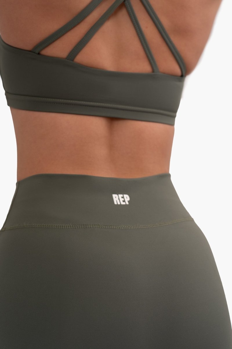 REP training set, women gym shorts, padded sports bra, reps clothing uk.